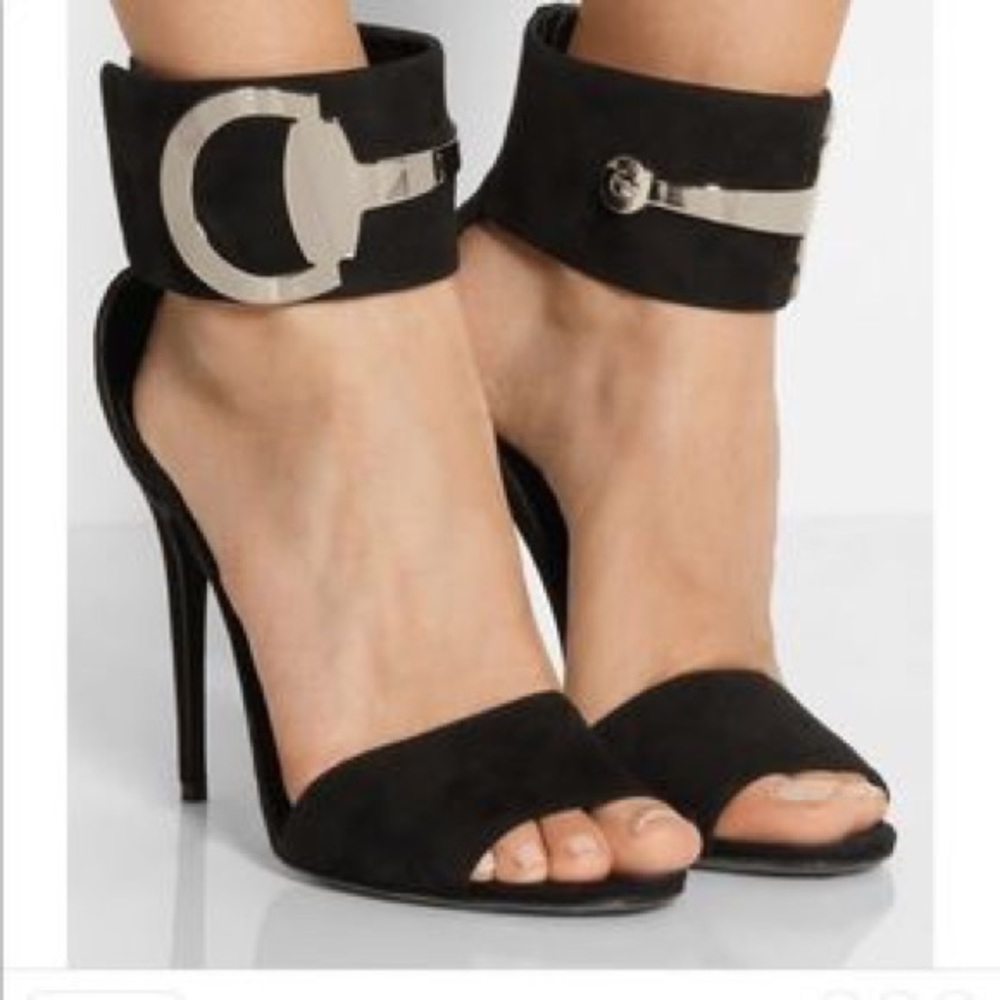 AUTHENTIC GUCCI ROONEY HORSEBIT SUEDE SANDALS